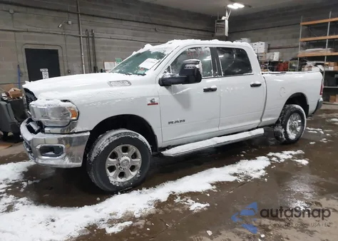 2024 Ram 2500 Big Horn 4X4 6'4 Box z USA, uszkodzony, nr VIN 3C6UR5DL3RG285821